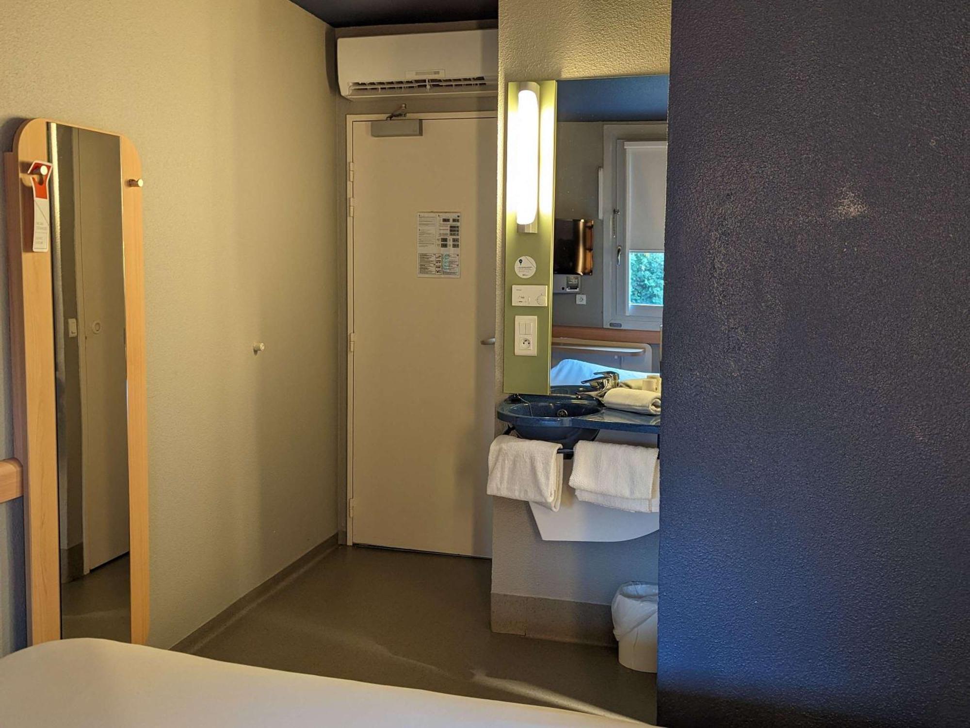 Ibis Budget Saint-Omer Centre المظهر الخارجي الصورة